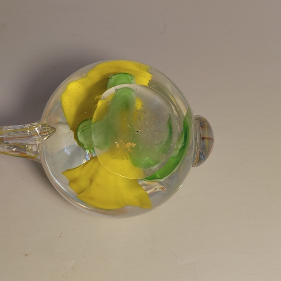 Glass Tea Pot shaped Paper Weight with Yellow Flower - Picture 3 of 9